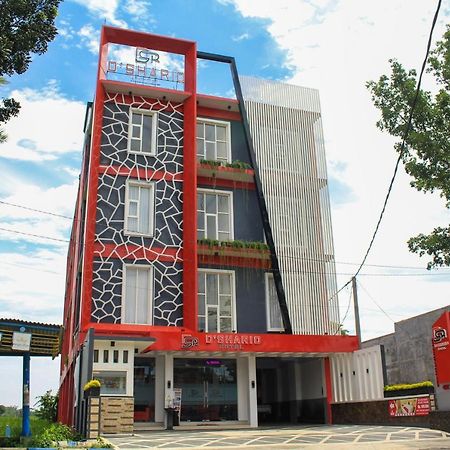 D'Shario Hotel Kepanjen Μαλάνγκ Εξωτερικό φωτογραφία