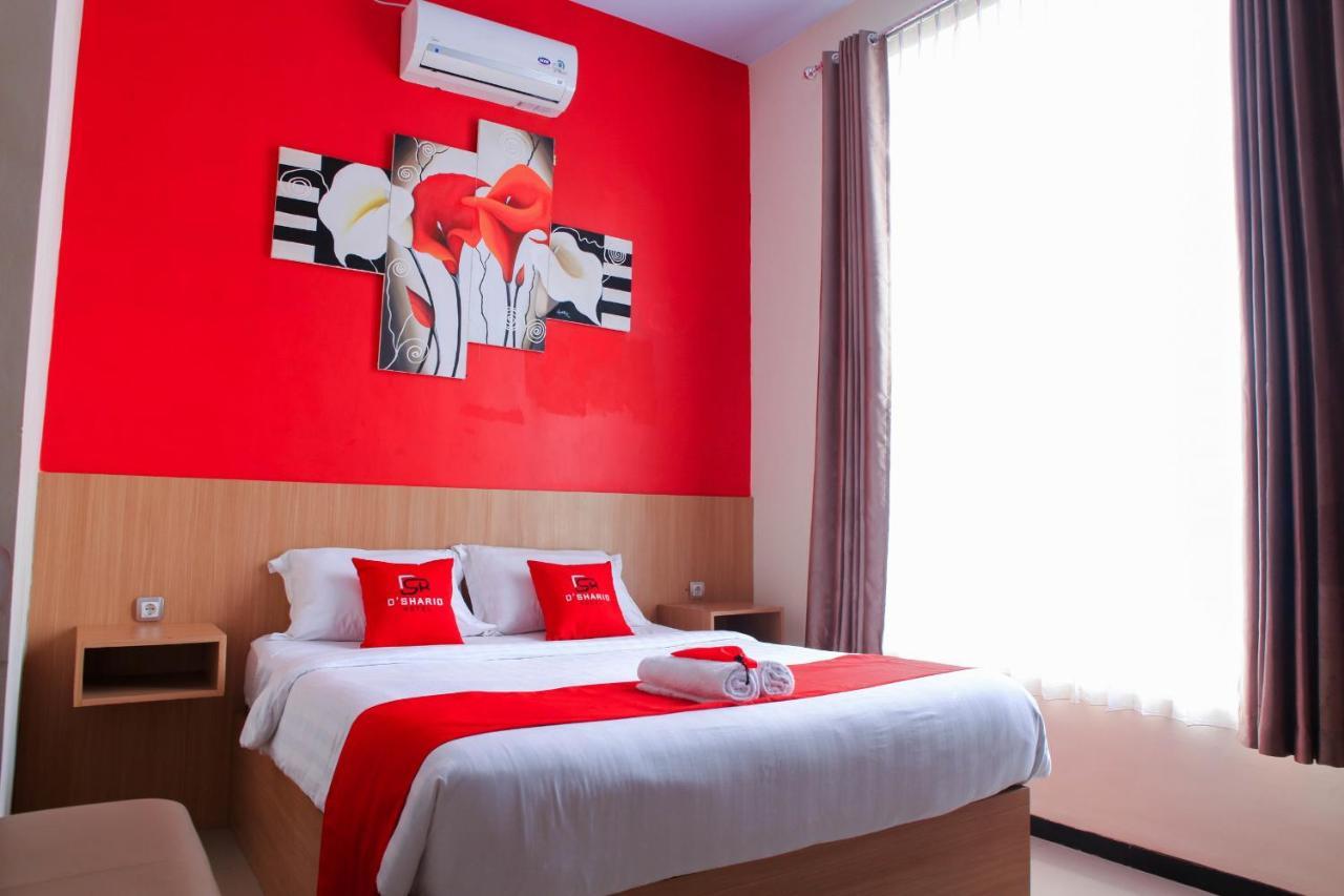 D'Shario Hotel Kepanjen Μαλάνγκ Εξωτερικό φωτογραφία