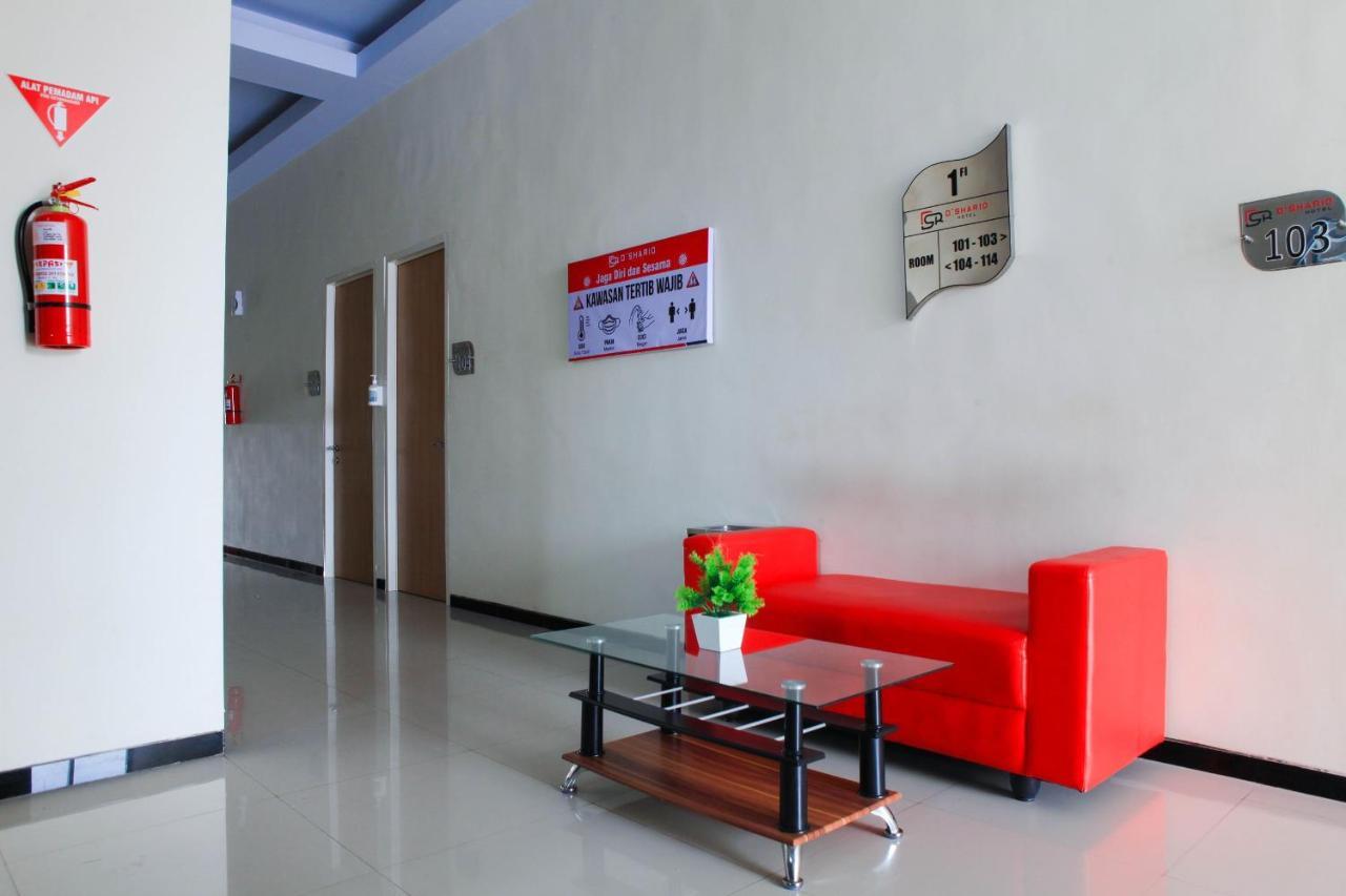 D'Shario Hotel Kepanjen Μαλάνγκ Εξωτερικό φωτογραφία