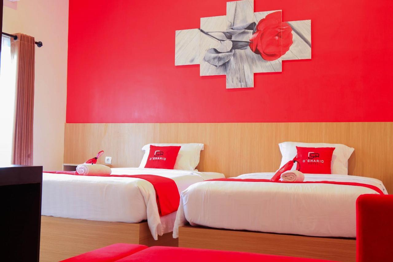 D'Shario Hotel Kepanjen Μαλάνγκ Εξωτερικό φωτογραφία